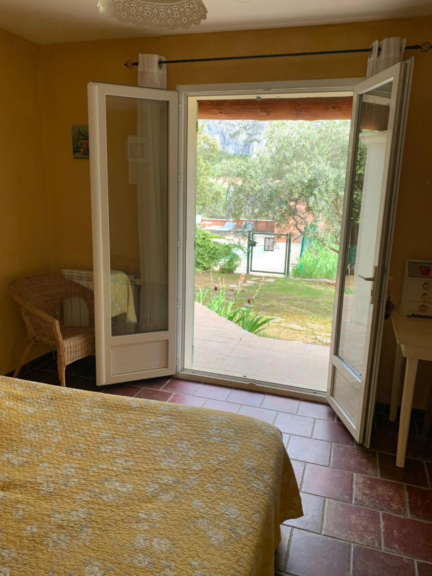 Ll Poulidetto Bed & Breakfast Lioux Exterior photo